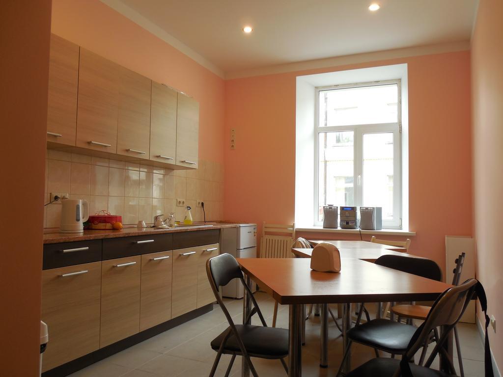 Gogol Park Hostel Рига Стая снимка